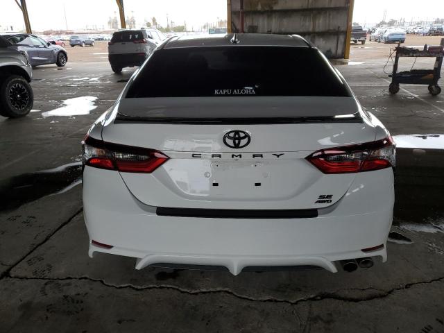 4T1G11BK1PU103197 - 2023 TOYOTA CAMRY SE NIGHT SHADE WHITE photo 6