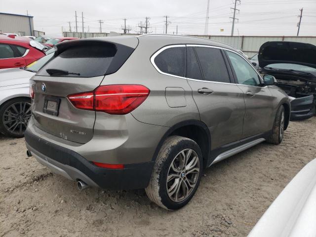 WBXHT3C5XK5L35262 - 2019 BMW X1 XDRIVE28I GRAY photo 3