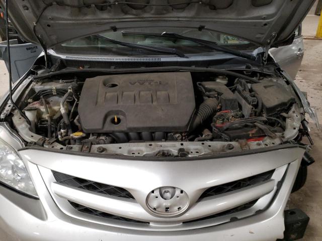 2T1BU4EE7CC756556 - 2012 TOYOTA COROLLA BASE SILVER photo 11
