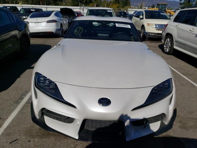 WZ1DB0C08NW052263 - 2022 TOYOTA SUPRA BASE WHITE photo 5