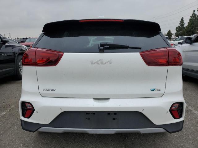 KNDCE3LC7N5530286 - 2022 KIA NIRO EX PREMIUM WHITE photo 6