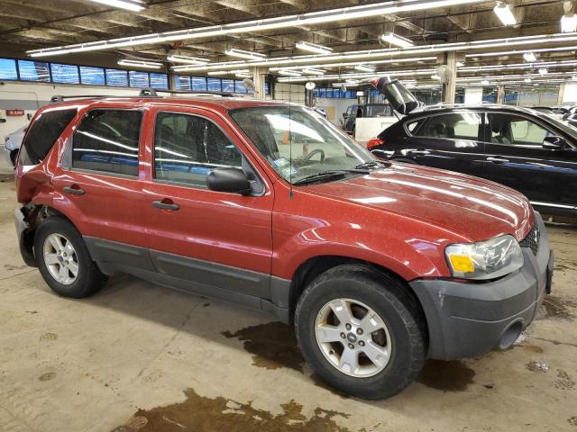 1FMCU03165DA16088 - 2005 FORD ESCAPE XLT RED photo 4