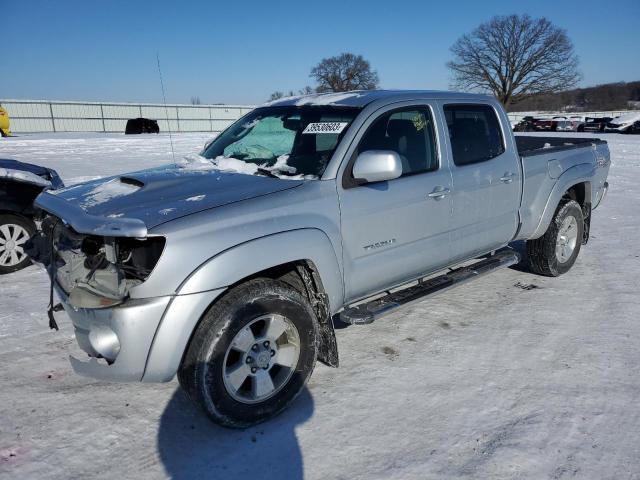 3TMMU4FNXBM027643 - 2011 TOYOTA TACOMA DOUBLE CAB LONG BED SILVER photo 1