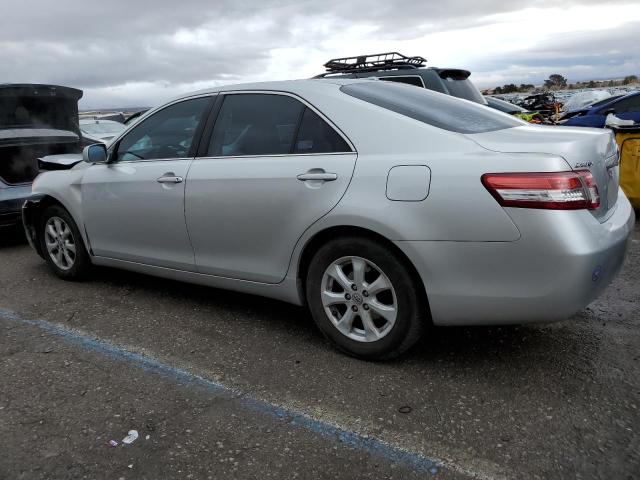 4T4BF3EK2BR150711 - 2011 TOYOTA CAMRY BASE SILVER photo 2