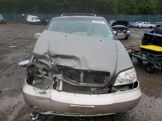 KNDUP132956691596 - 2005 KIA SEDONA EX SILVER photo 5