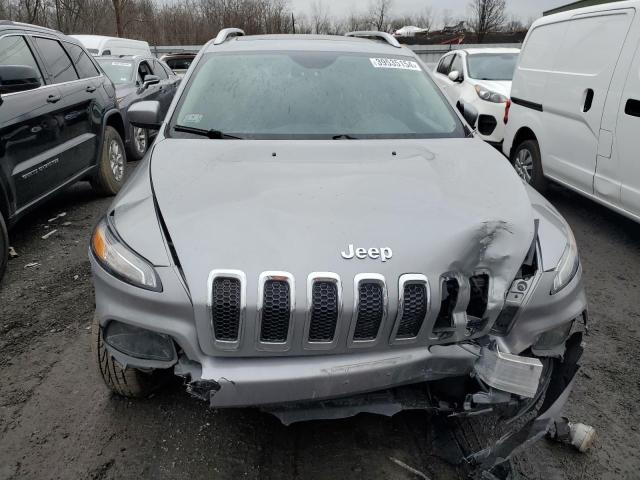 1C4PJMCB1HW575670 - 2017 JEEP CHEROKEE LATITUDE SILVER photo 5