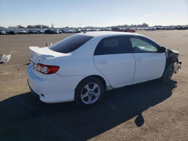2T1BU4EE4CC903402 - 2012 TOYOTA COROLLA BASE WHITE photo 3