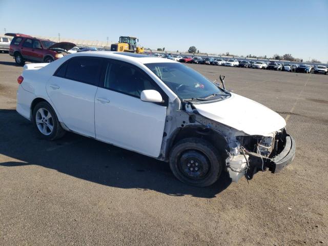 2T1BU4EE4CC903402 - 2012 TOYOTA COROLLA BASE WHITE photo 4