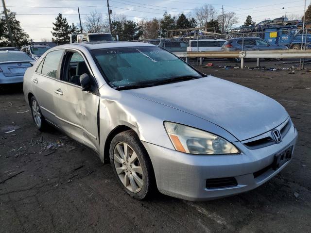 1HGCM66396A039745 - 2006 HONDA ACCORD LX SILVER photo 4