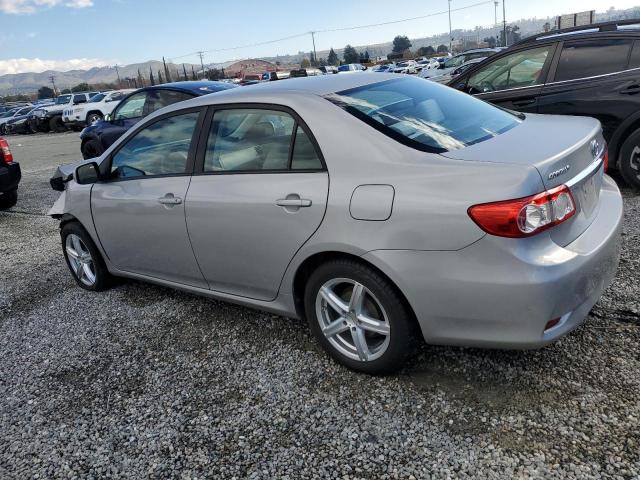 2T1BU4EE9CC827272 - 2012 TOYOTA COROLLA BASE SILVER photo 2