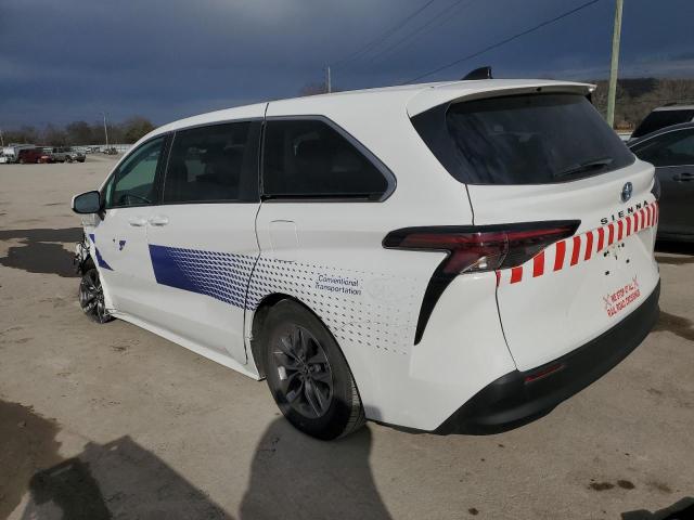 5TDKRKEC1PS157976 - 2023 TOYOTA SIENNA LE WHITE photo 2