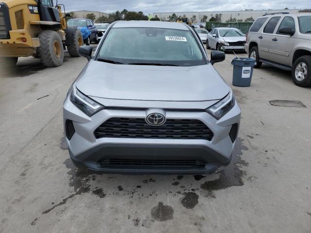 2T3H1RFV6PC226204 - 2023 TOYOTA RAV4 LE SILVER photo 5