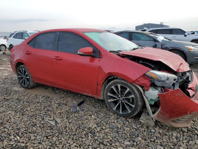 2T1BURHE5JC013366 - 2018 TOYOTA COROLLA L RED photo 4