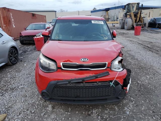 KNDJP3A5XF7798728 - 2015 KIA SOUL + RED photo 5