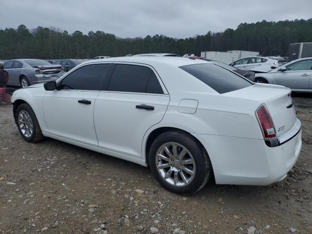 2C3CA6CT2BH514034 - 2011 CHRYSLER 300C WHITE photo 2