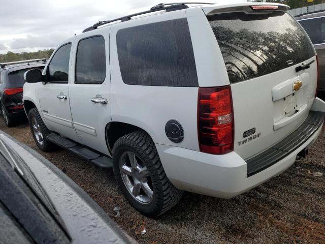 1GNSCAE08DR209509 - 2013 CHEVROLET TAHOE C1500  LS WHITE photo 2