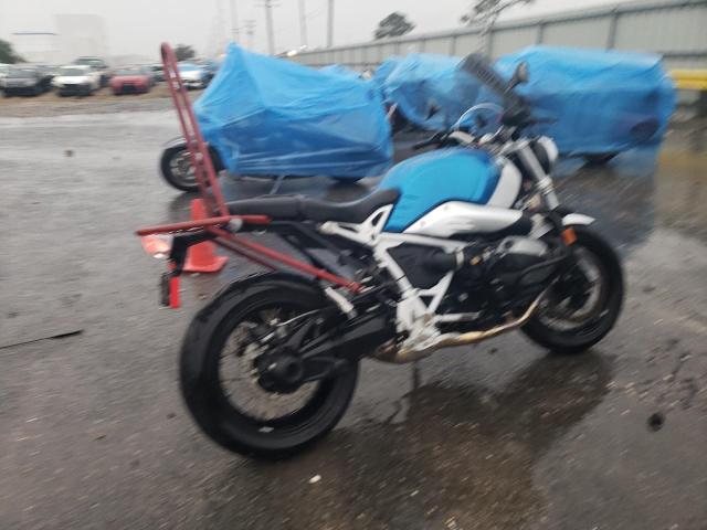 WB10L6304M6E40957 - 2021 BMW R NINE T PURE BLACK photo 3