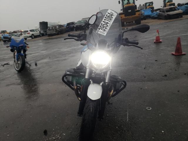 WB10L6304M6E40957 - 2021 BMW R NINE T PURE BLACK photo 5