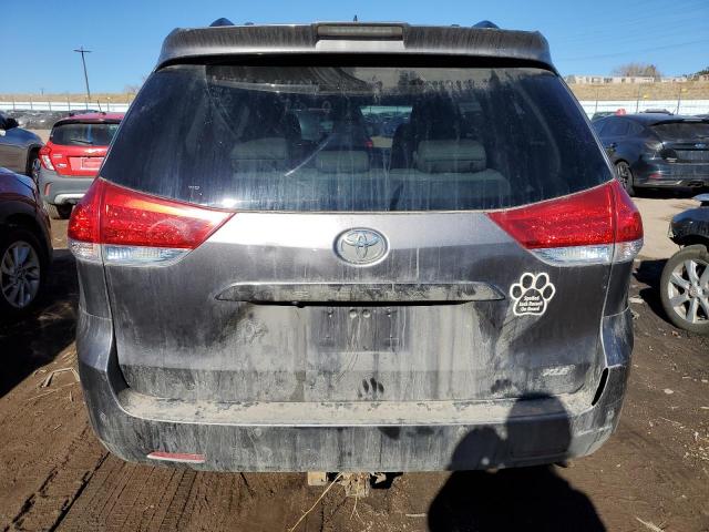 5TDYK3DC1DS304220 - 2013 TOYOTA SIENNA XLE CHARCOAL photo 6