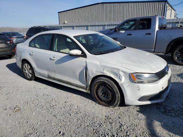 3VWD07AJ5EM294966 - 2014 VOLKSWAGEN JETTA SE WHITE photo 4