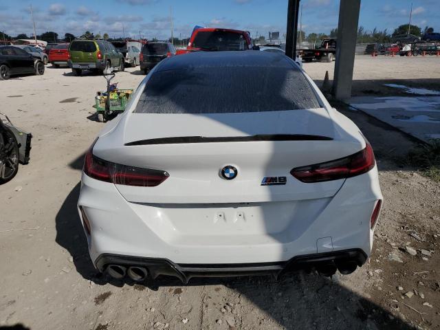 WBSGV0C02LCE22460 - 2020 BMW M8 WHITE photo 6