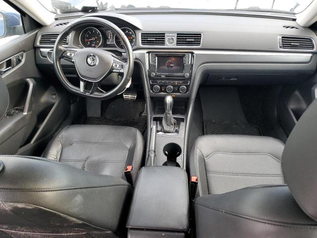 1VWDT7A39HC045553 - 2017 VOLKSWAGEN PASSAT R-LINE Көк фото 8
