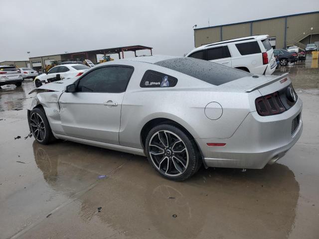 1ZVBP8CFXD5266912 - 2013 FORD MUSTANG GT SILVER photo 2