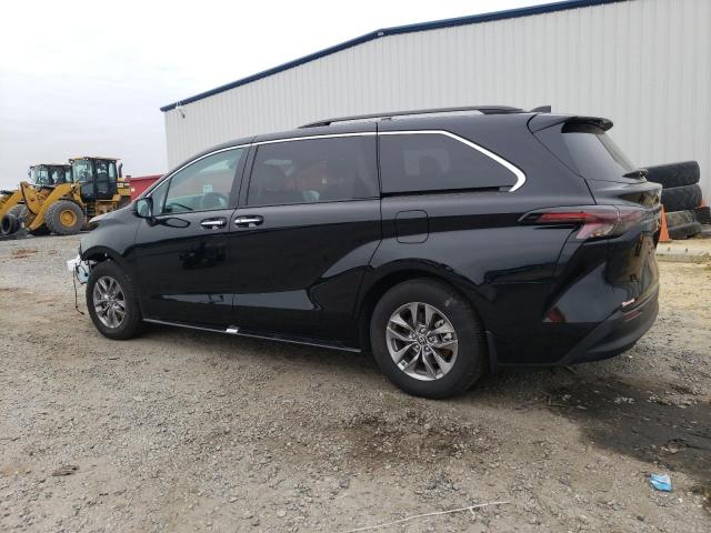 5TDYRKEC7PS154753 - 2023 TOYOTA SIENNA XLE BLACK photo 2