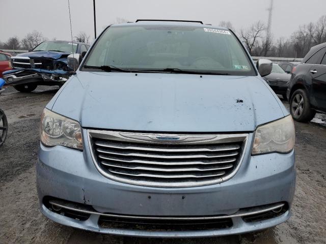 2C4RC1CG2DR589934 - 2013 CHRYSLER TOWN & COU TOURING L BLUE photo 5