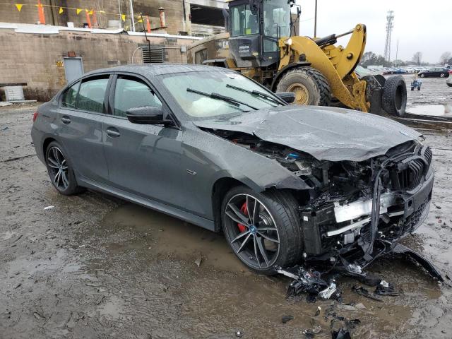 3MW39FS08P8D08453 - 2023 BMW 330XE Մոխրագույն լուսանկար 4