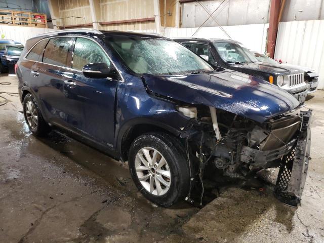 5XYPGDA39HG265550 - 2017 KIA SORENTO LX BLUE photo 4