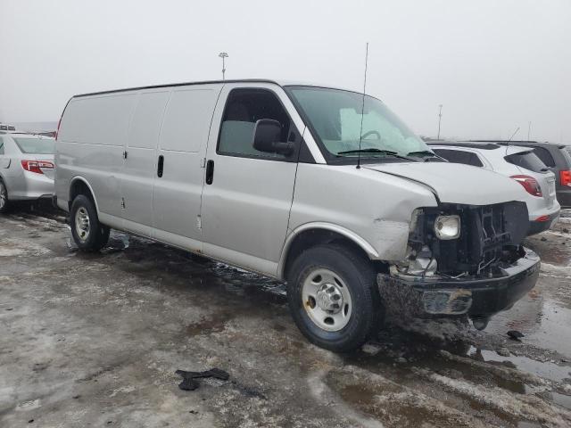 1GCWGGCG4B1189269 - 2011 CHEVROLET EXPRESS G2 GRAY photo 4