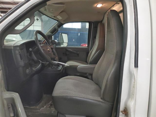 1HA6GUCG4JN010391 - 2018 CHEVROLET EXPRESS G4 WHITE photo 7