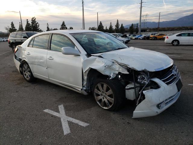 4T1BK36B65U007706 - 2005 TOYOTA AVALON XL WHITE photo 4