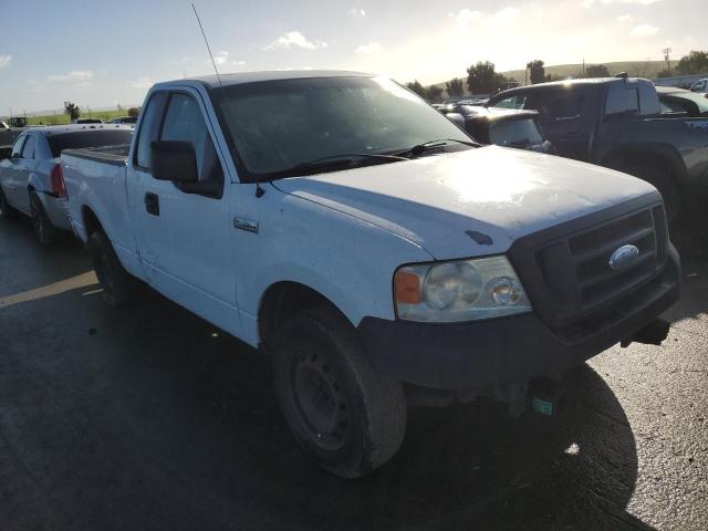 1FTRF12258KD20487 - 2008 FORD F150 WHITE photo 4