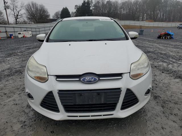 1FADP3F22DL308515 - 2013 FORD FOCUS SE WHITE photo 5