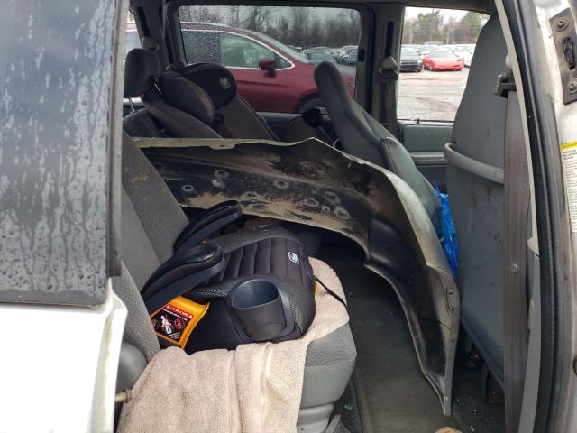 1C4GP45R65B317656 - 2005 CHRYSLER TOWN & COU 银色 照片 11