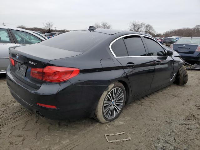 WBAJA7C51KWW04042 - 2019 BMW 530 XI BLACK photo 3