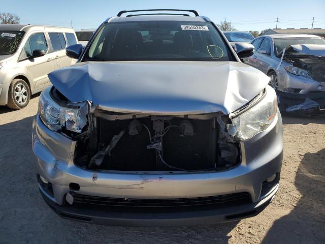 5TDKKRFHXFS052858 - 2015 TOYOTA HIGHLANDER XLE ვერცხლისფერი ფოტო 5