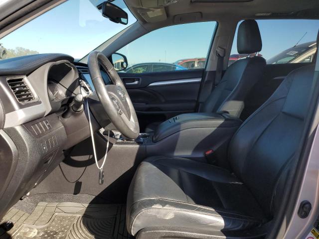 5TDKKRFHXFS052858 - 2015 TOYOTA HIGHLANDER XLE ვერცხლისფერი ფოტო 7