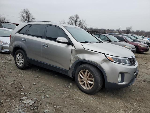 5XYKTCA61EG531360 - 2014 KIA SORENTO LX SILVER photo 4