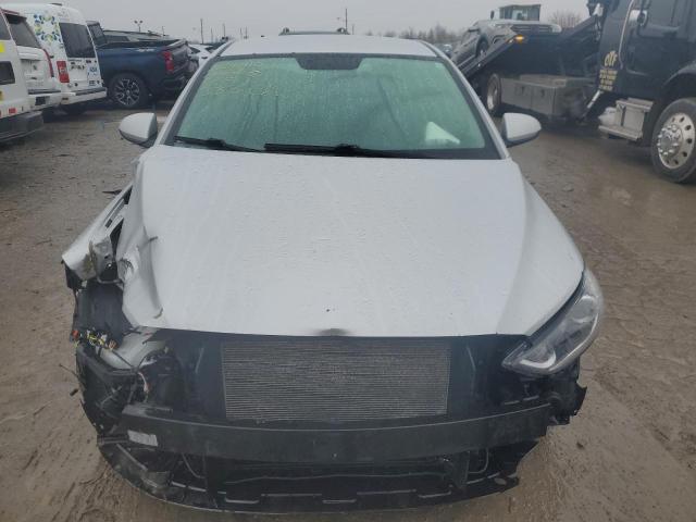 5NPD74LF7JH333739 - 2018 HYUNDAI ELANTRA SE SILVER photo 5