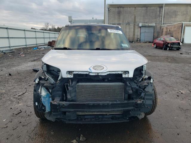 KNDJX3A52F7782751 - 2015 KIA SOUL ! SILVER photo 5