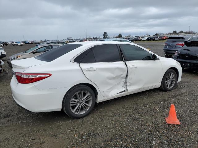 4T1BF1FK0HU749340 - 2017 TOYOTA CAMRY LE WHITE photo 3