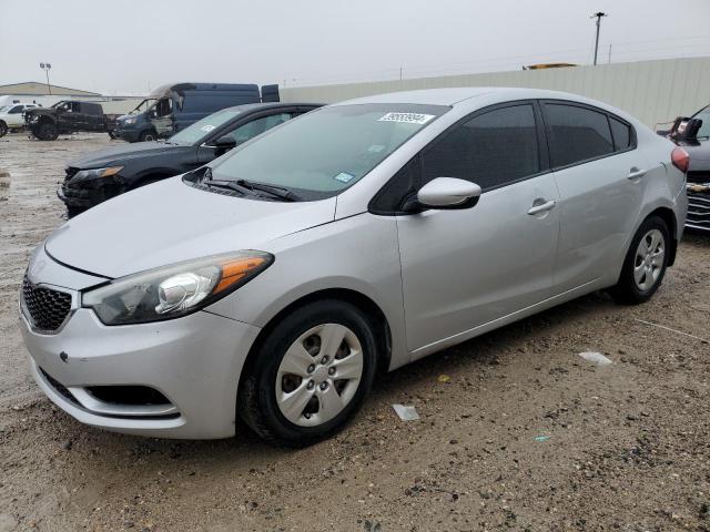 KNAFK4A62G5607915 - 2016 KIA FORTE LX SILVER photo 1