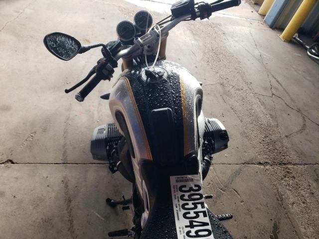 WB10J0301HZ698275 - 2017 BMW R NINE T TWO TONE photo 5