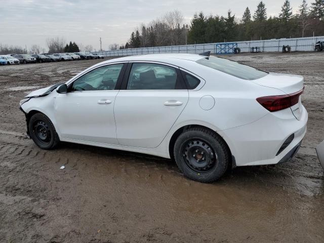 3KPF34AD3PE700137 - 2023 KIA FORTE EX WHITE photo 2