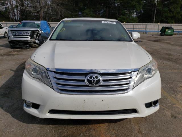 4T1BK3DB9BU398154 - 2011 TOYOTA AVALON BASE 白色 照片 5