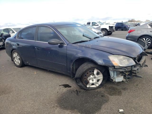 1N4AL11DX5C181574 - 2005 NISSAN ALTIMA S BLUE photo 4