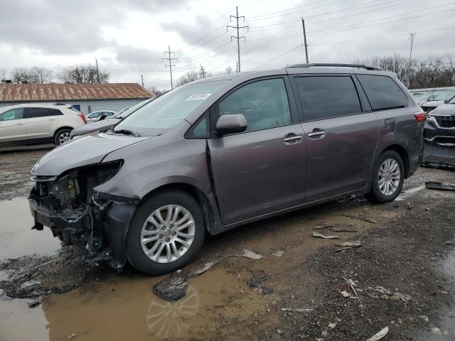 5TDYK3DC9FS610200 - 2015 TOYOTA SIENNA XLE GRAY photo 1